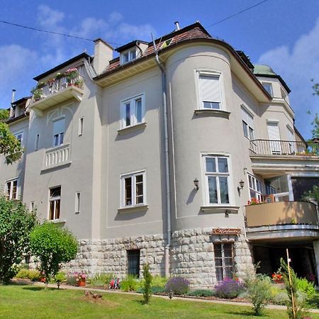 Kalmar Panzio Bed & Breakfast Budapest Bilik gambar