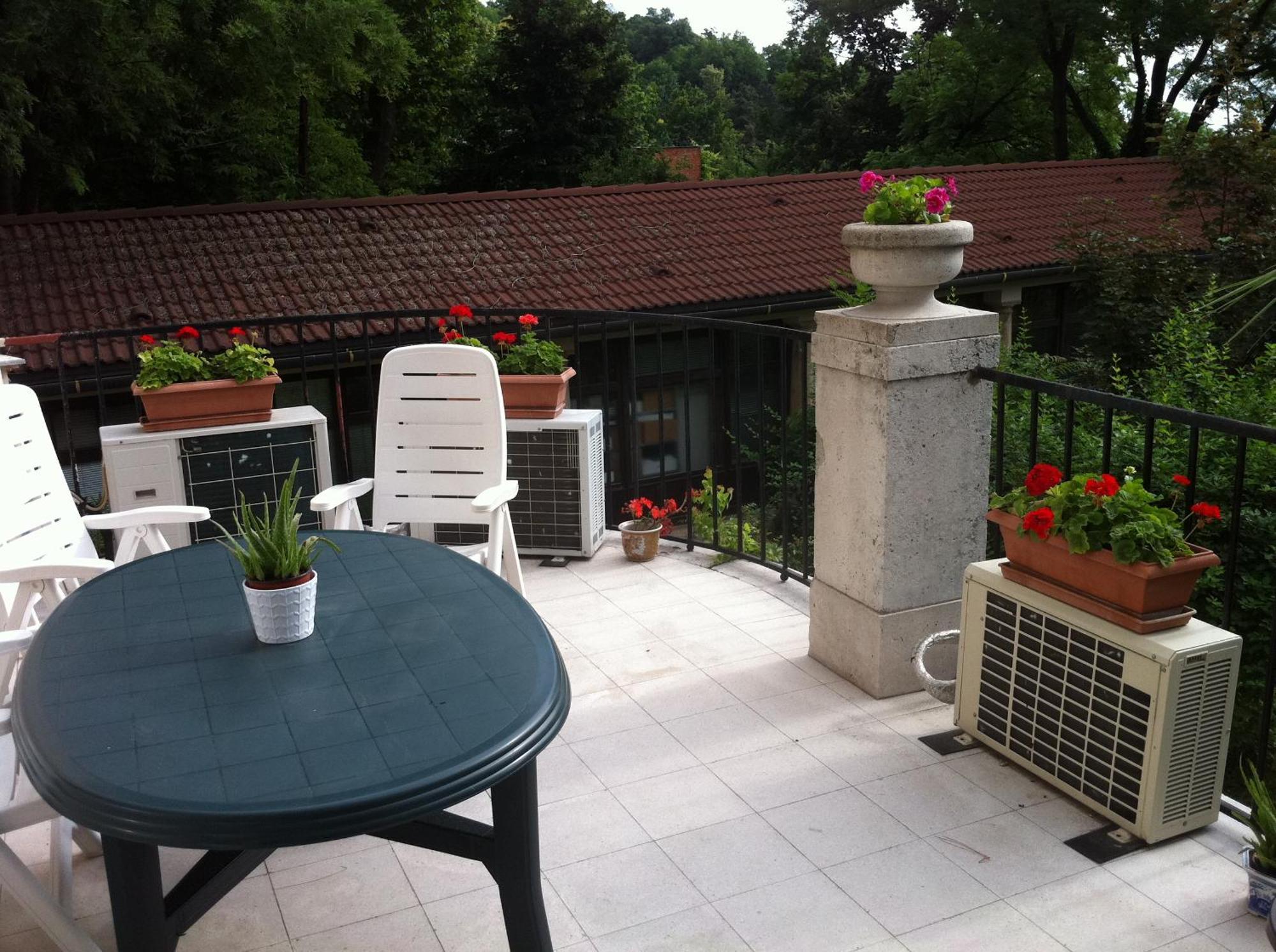 Kalmar Panzio Bed & Breakfast Budapest Luaran gambar