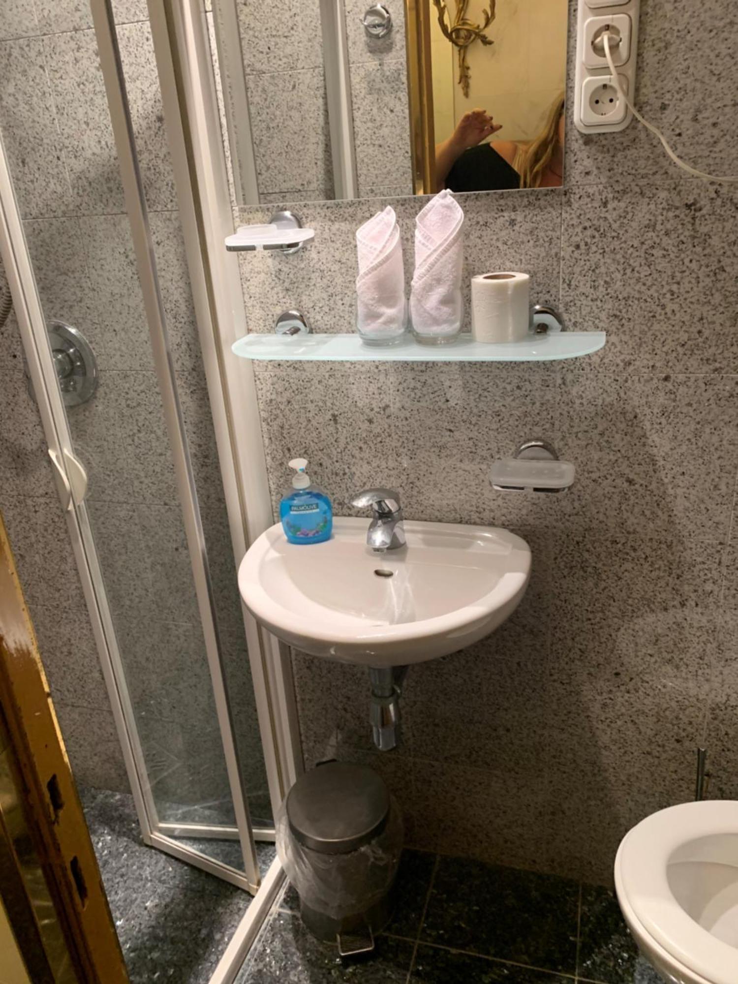 Kalmar Panzio Bed & Breakfast Budapest Luaran gambar
